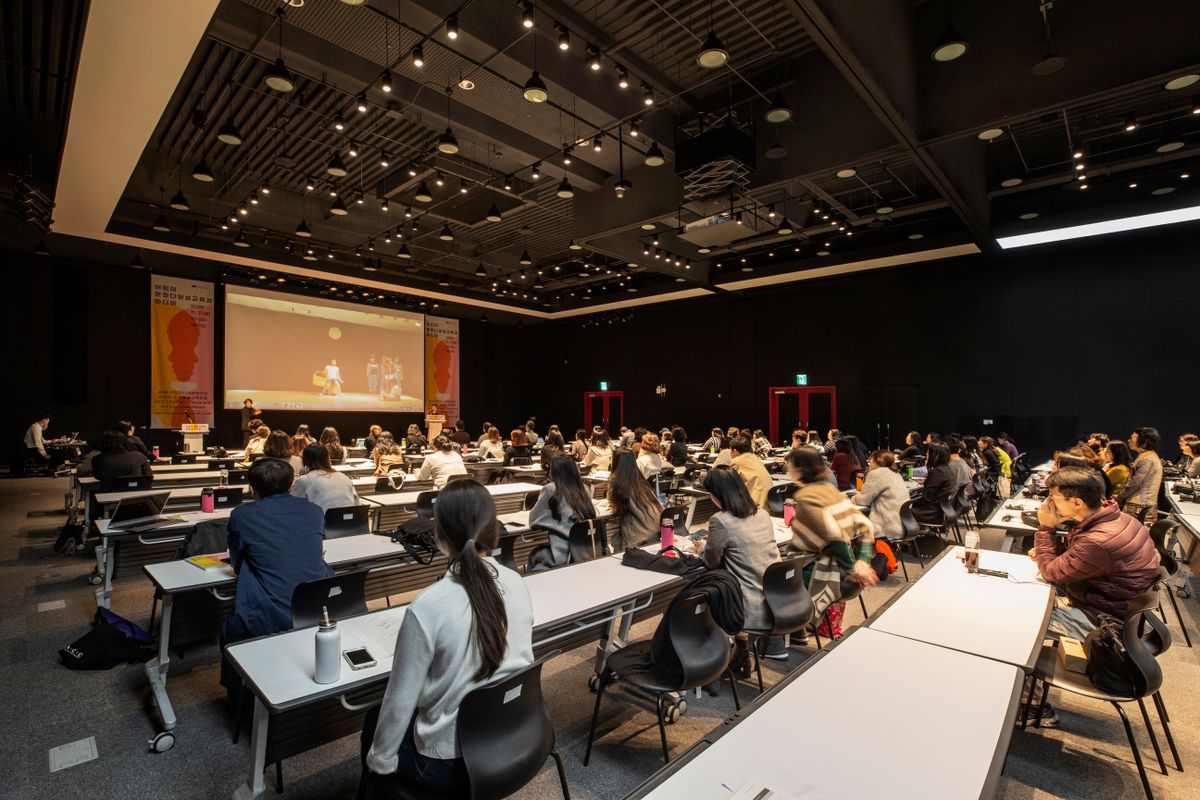 The Chain of Command Rule Nobody Explains: Why Sequence Beats Content in Korean Offices