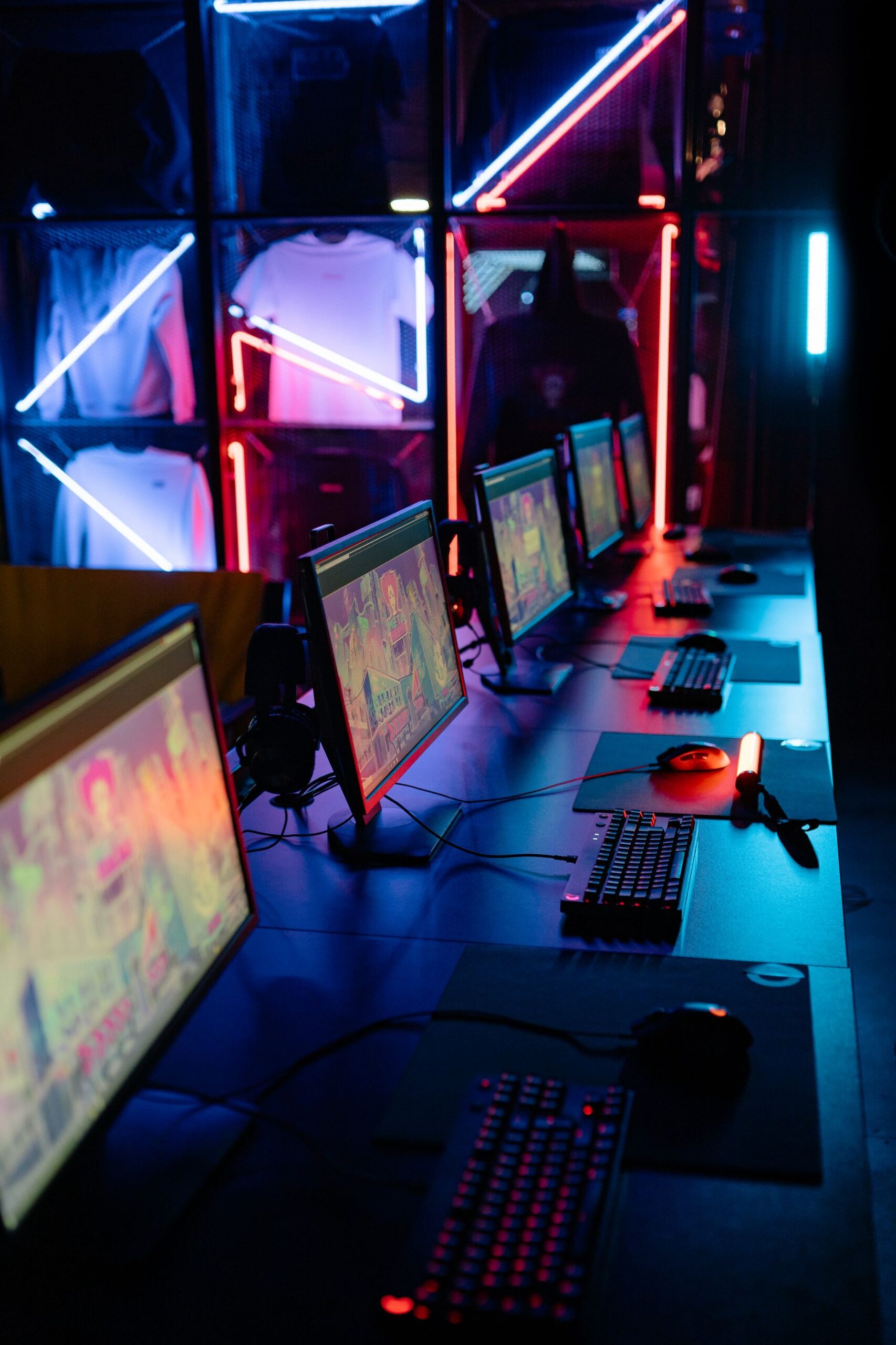 Inside a Korean PC Bang: Why Gaming Cafes Are Everywhere